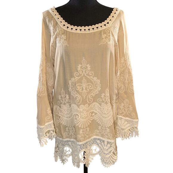 NWT Solitaire Beige Embroidered Tunic Shirt Size S Slit Sleeve Boho - Picture 3 of 16